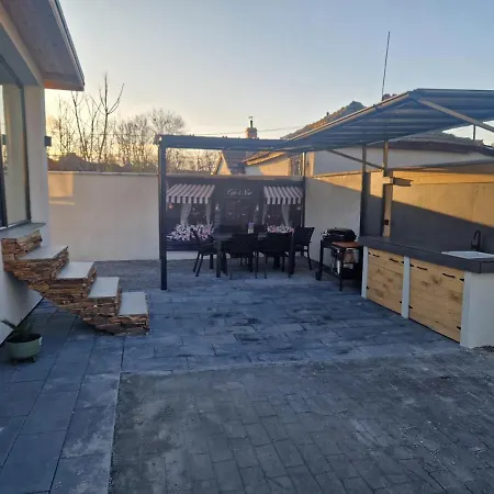 Hébergement de vacances Family House